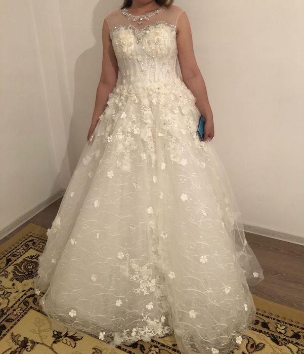 Продам свадебное платье