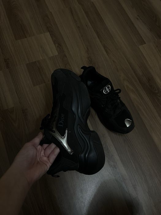 Обувь женская , кроссовки , сапожки