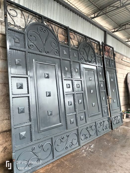 Ворота большая продам