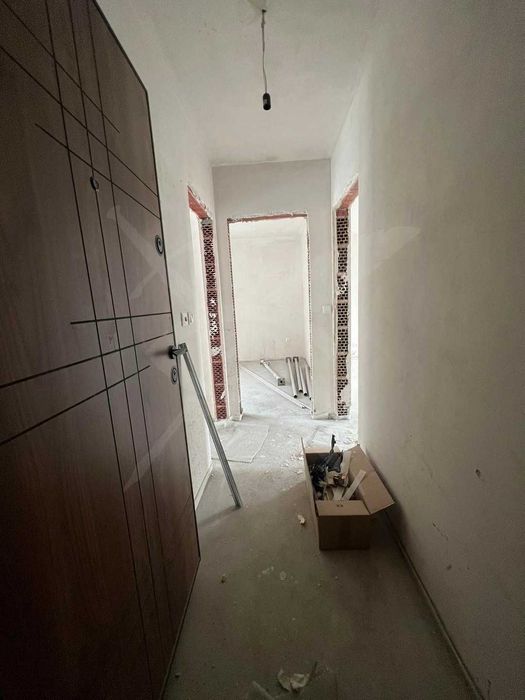 Продава се Тристаен апартамент в Варна, Операта - 84 кв.м за 2453 €/кв.м - Снимка #5