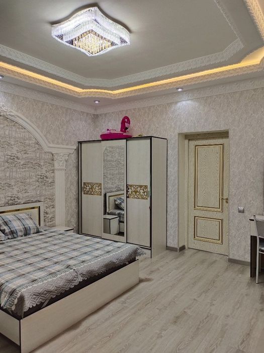Arenda Toshkent tumani Zamona restoran hovli ijaraga 3 sanuzel 3 urvin