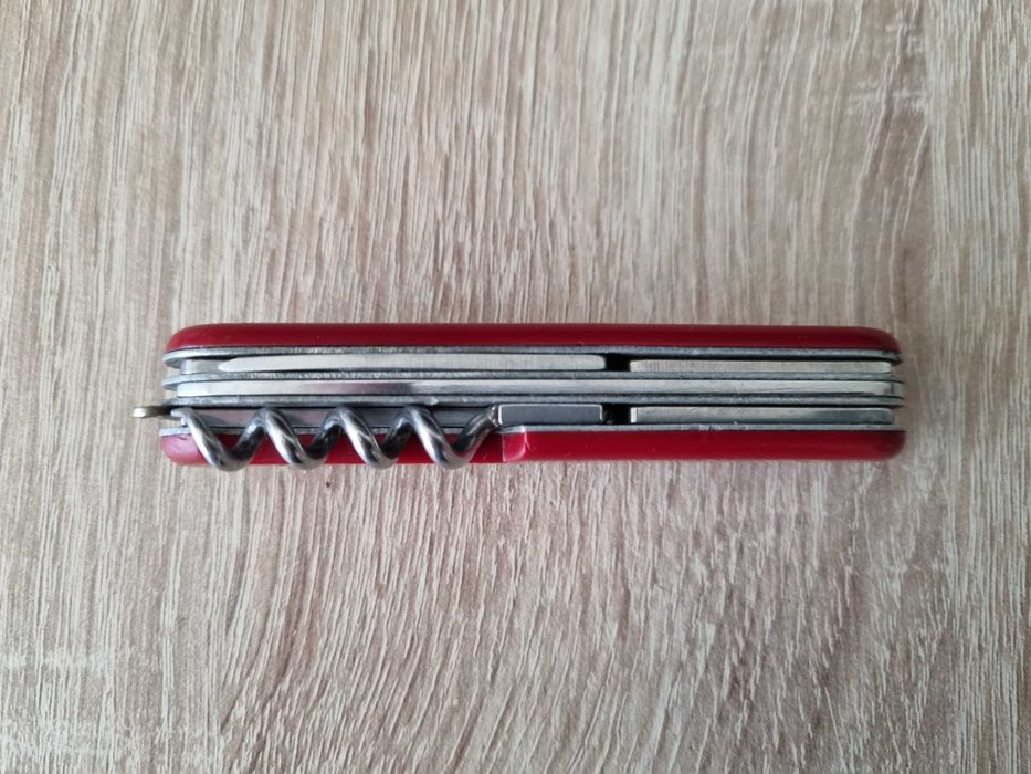 Швейцарски джобен нож Victorinox Camper с калъф