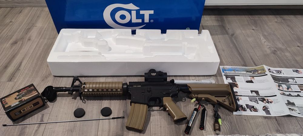 Airsoft Cybergun Colt M4A1 Carbine автомат