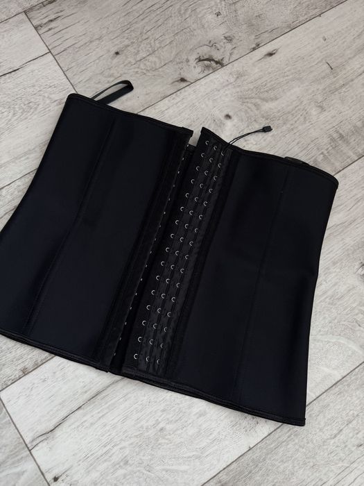 Корсет колумбия размер м 5000