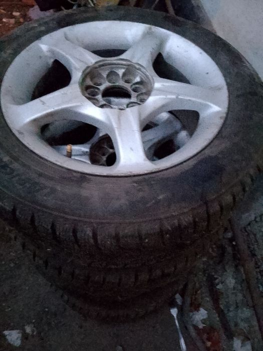 Комплект шин с дискоми на16