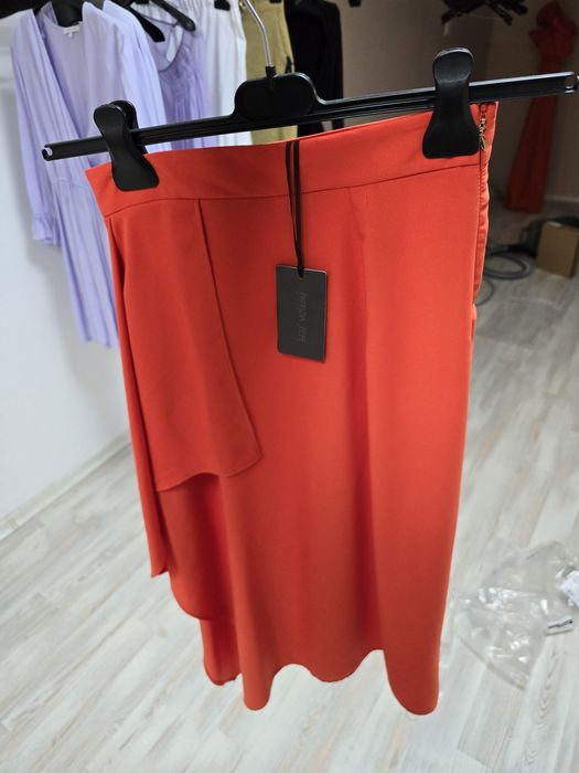 Асиметрична пола Patrizia Pepe, размер 40/S, нова,НАМАЛЕНА!