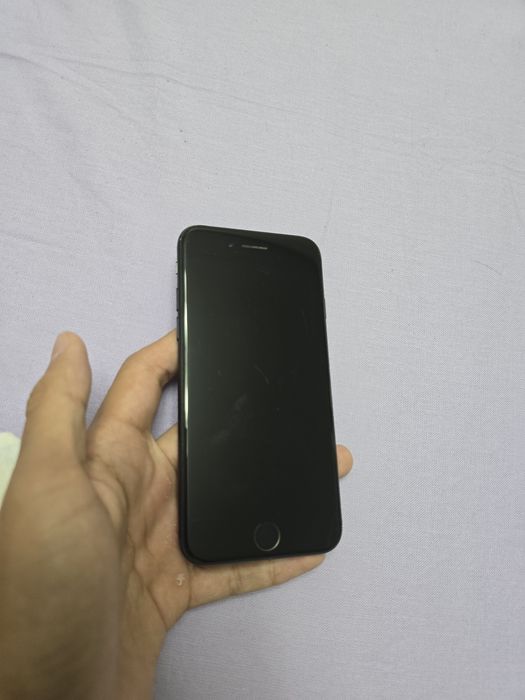 Продам айфон 7 iphone 7