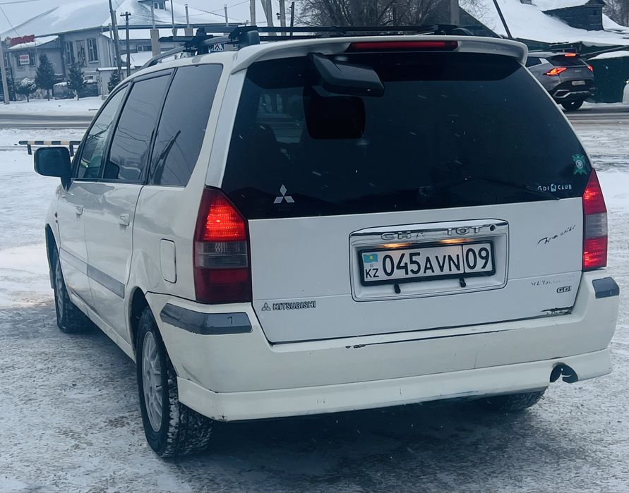 Продаю минивен на уверенном ходу