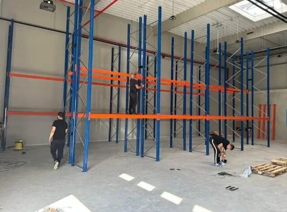 Rafturi metalice depozitare paleti profesionale 44