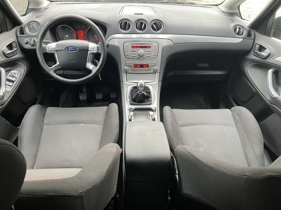 Ford S-MAX 2.0 140 cp