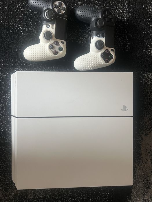 Playstation 4 500GB White Edition