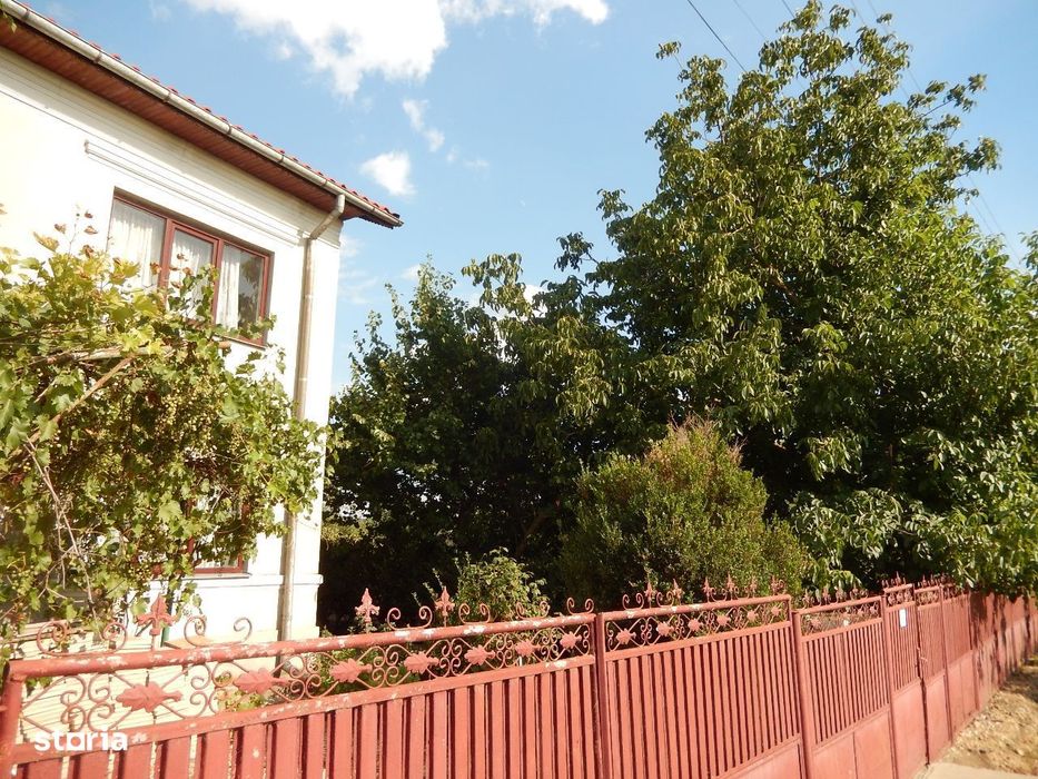 Giurgiu-Calugareni-Branistari casa beton 1990,curte, 1965mp, 69900€