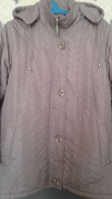 Женская демисезонная куртка