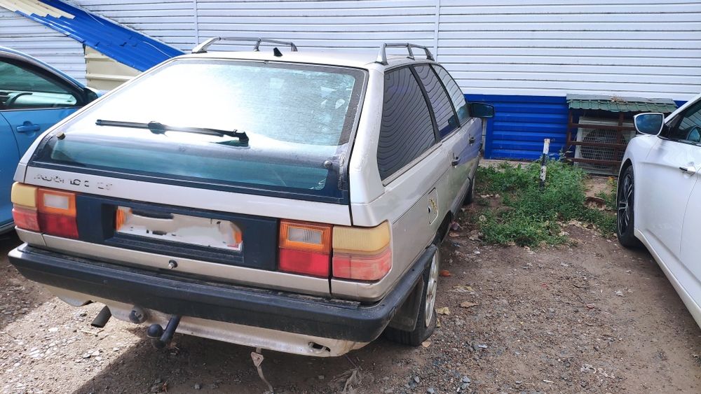 Продам Ауди 100 С3 1987г 1.8л универсал