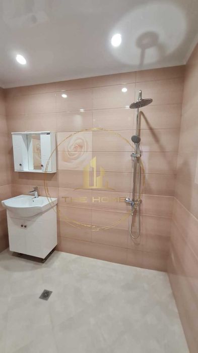 Дава се под наем Тристаен апартамент в Варна, Възраждане 1 - 85 кв.м за 648.21 € - Снимка #6