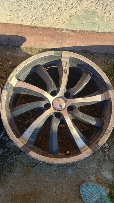 Jante aliaj, în state bună.