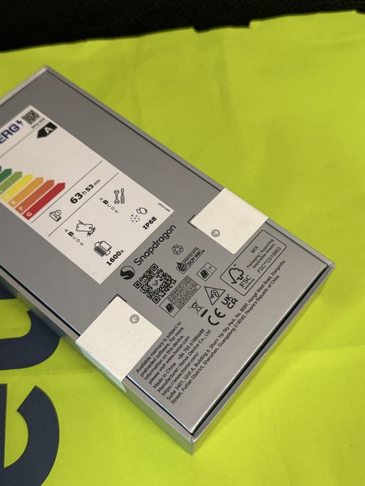 ЗАПЕЧАТАН 512GB Honor Magic 8 Pro Yettel Гаранция 2029 Black Черен