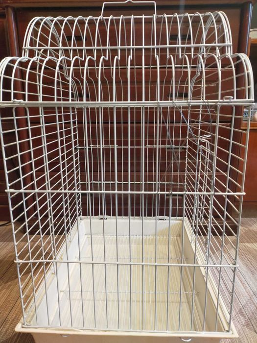 Клетка для попугаев