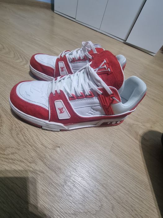 Lv trainer culoare rosu