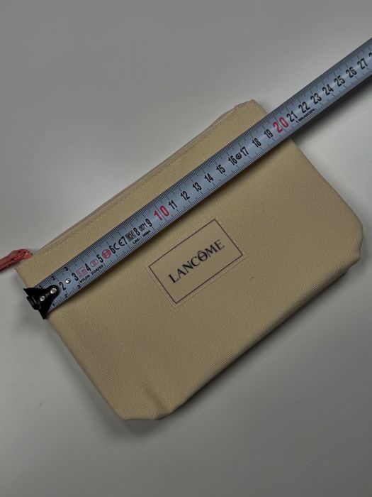 Нов несесер Lancome