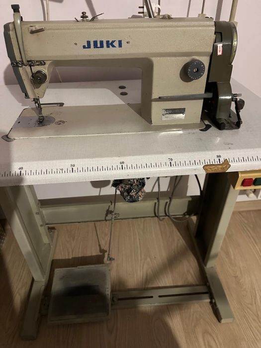masina de cusut industriala juki