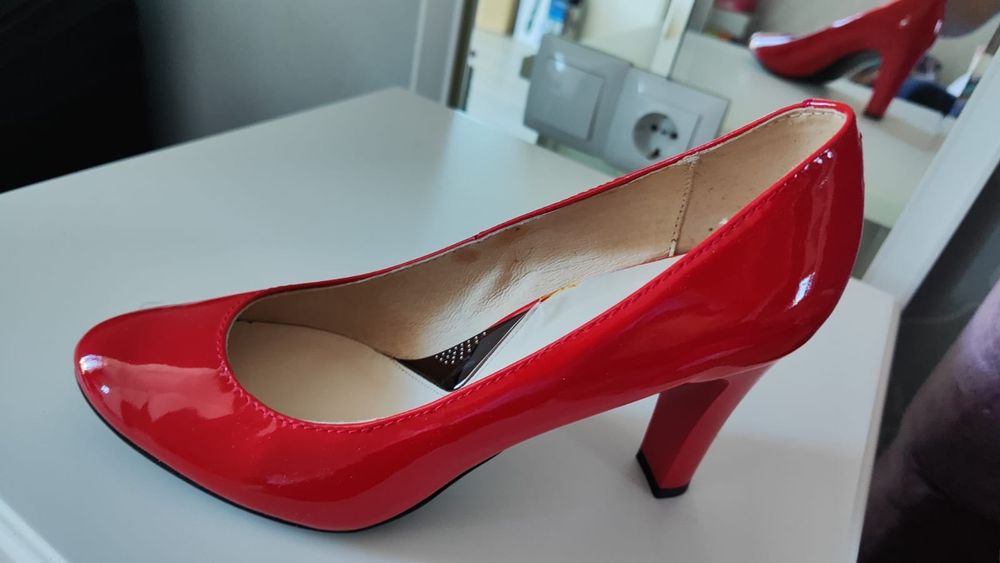 Продаю новые каблуки