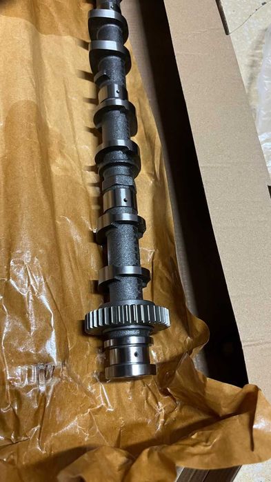 Распредвал на Mitsubishi 4M40