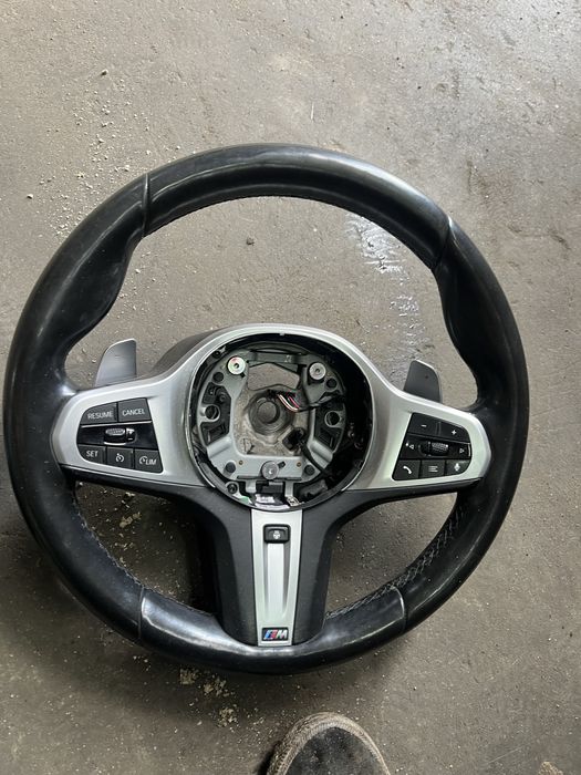 М волан с подгрев бмв х5 г05 ( m volan s podgrev bmw x5 g05 )