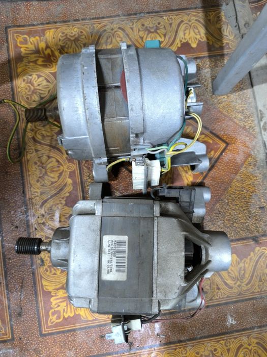Продам двигателя от стиральных машин
