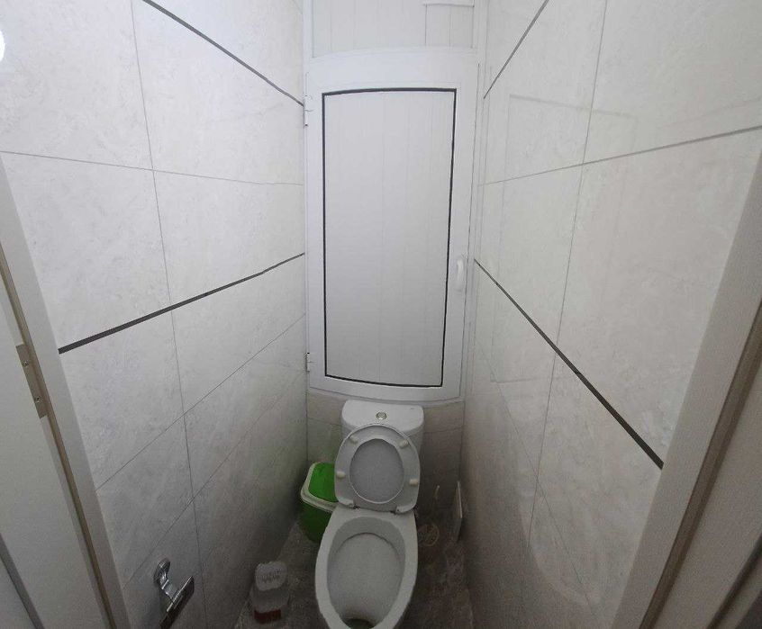 Продаётся Чиланзар 9 квартал, Ор-р Райхон кафе 2-комнатная квартира