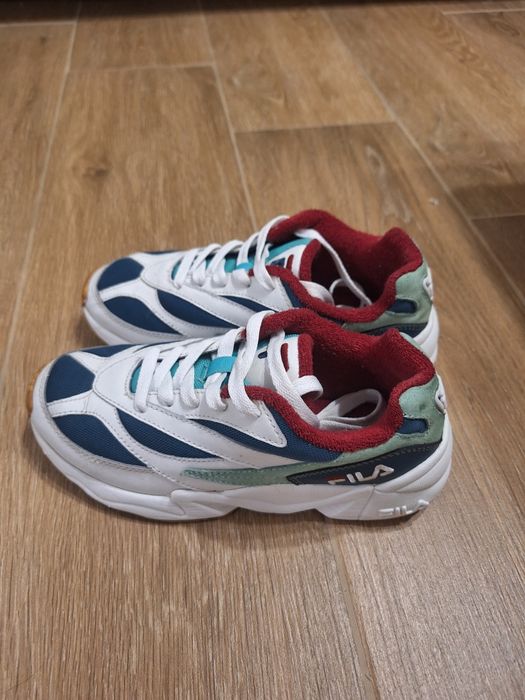 Обувки FILA (почти неизползвани)