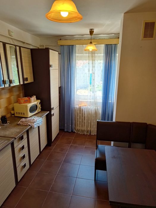 Apartament 2 camere de închiriat în Zorilor