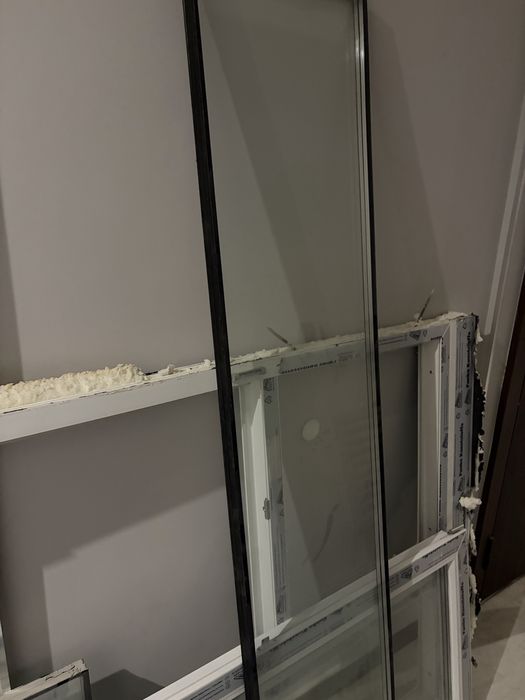 Продам двери  окна пластиковые