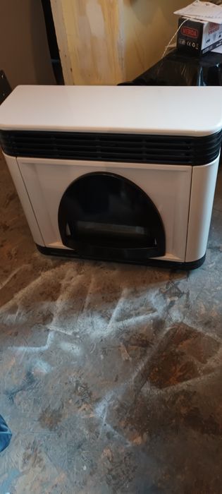 Convector Șimineu pe gaze Lampart LB 50.  6,8 kw stare ca nou.