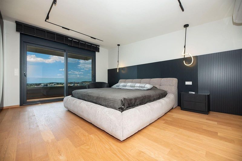 Продава се Къща в София, Иван Вазов - 284 кв.м за 2747 €/кв.м - Снимка #4