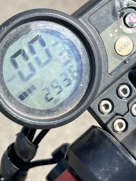 Vand trotineta electrica yume s10