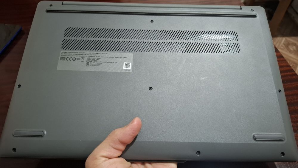 Lenova 100 tali javob yangi juda kam ishlatilgan