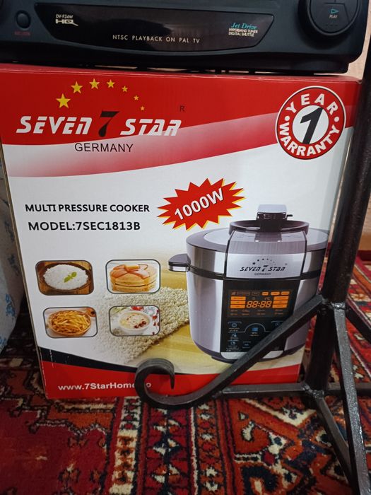 Мультиварка  *  SEVEN STAR *