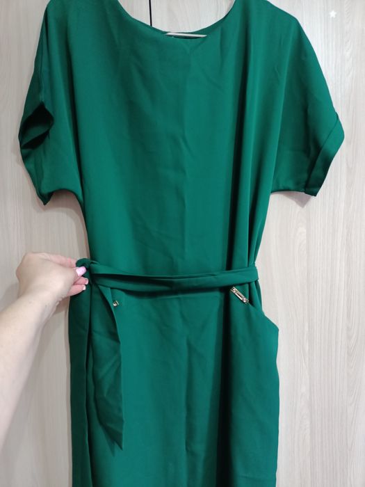 Продам платья женские