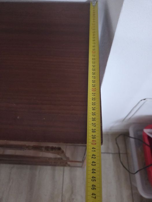 Comoda mobila veche tip lada