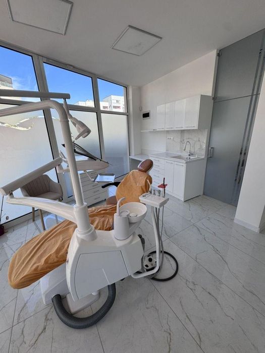 Дава се под наем Офис в Пловдив, Кючук Париж - 60 кв.м за 478.38 € - Снимка #1