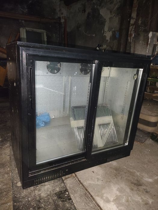 Двойна подбарова витрина