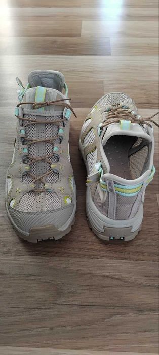 Дамски туристически сандали, мрежести - Salomon Techamphibian