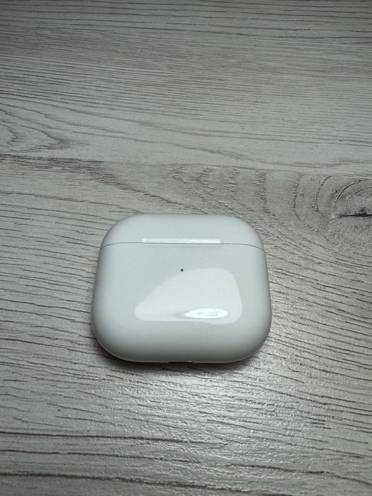 Продам Apple AirPods 3 Gen.