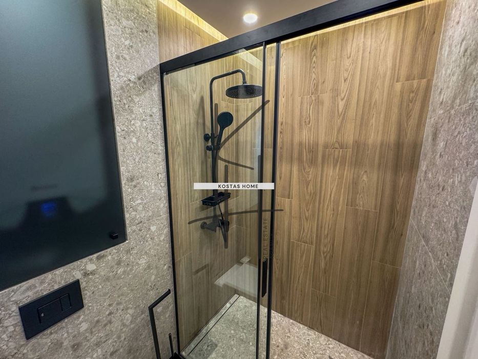 Продава се Двустаен апартамент в Варна, Бриз - 140 кв.м за 1783 €/кв.м - Снимка #8