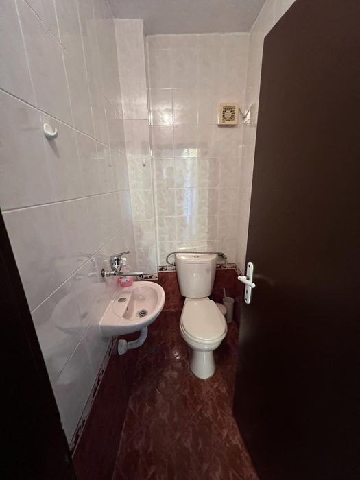 Дава се под наем Тристаен апартамент в Варна, Бриз - 93 кв.м за 500 € - Снимка #5
