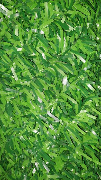 Декоративна мрежа жив плет доставена до офис на Еконт за 8,80 за м2