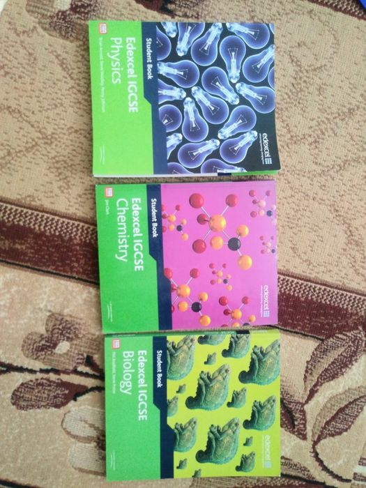 Продам учебники с дисками