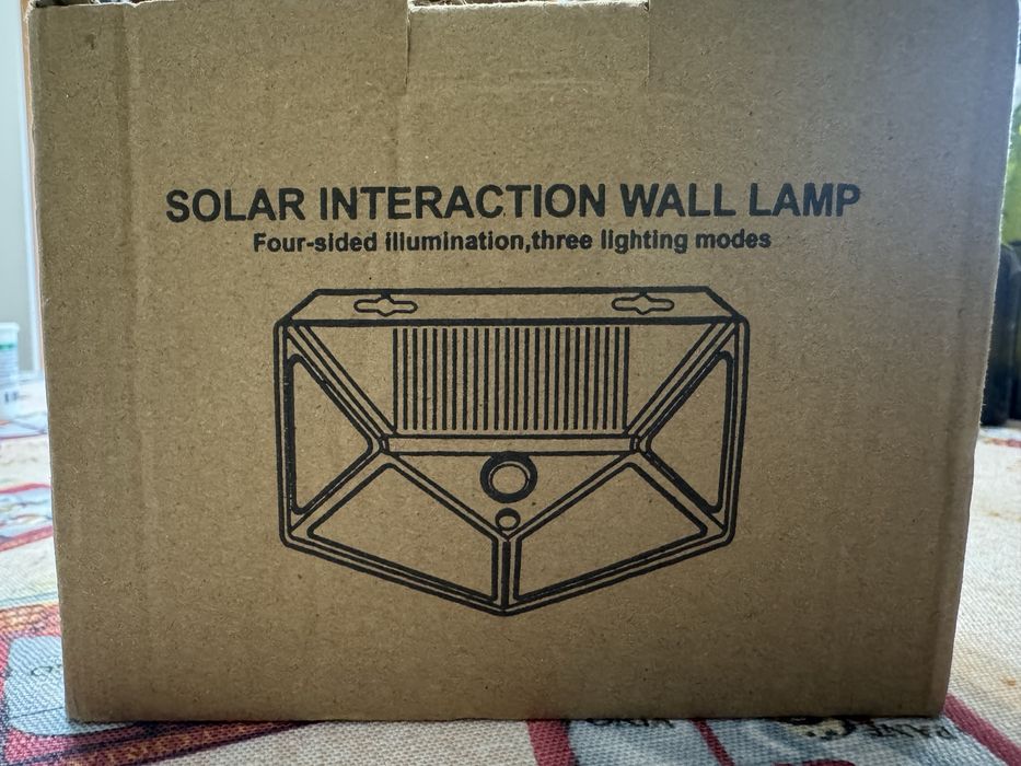 Продавам соларна лампа