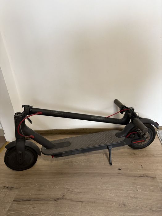 Trotinetă electrică Xiaomi M365 – stare foarte bună